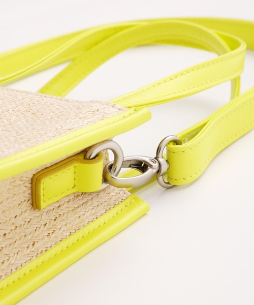 X-girl（エックスガール）の「2WAY MINI SHOULDER BAG（ショルダーバッグ・レディース・ブラック/イエロー・ONE SIZE）」の9枚目の写真