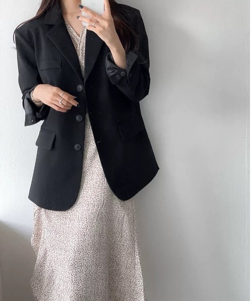 Wefst（ウェスト）の「【Wefst】小花柄マーメイドワンピース（ワンピース・レディース・ベージュ/ブラック/ホワイト・FREE）」の9枚目の写真