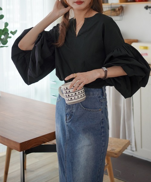 ABITOKYO（アビトーキョー）の「ボリューム袖ルーズシルエット