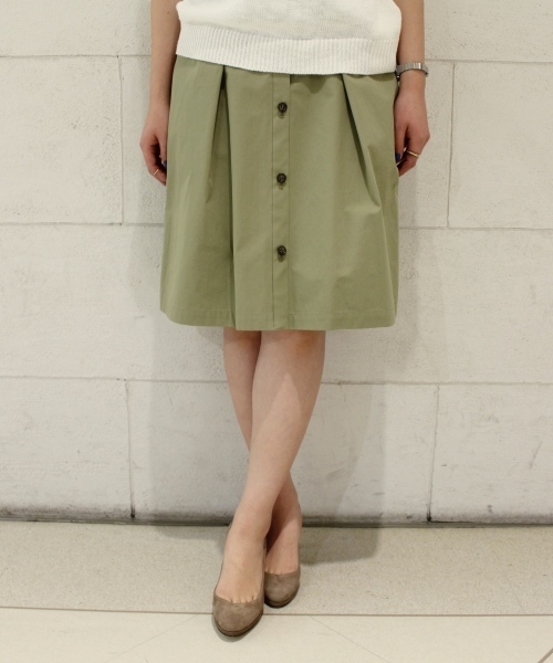 FRAMeWORK（フレームワーク）の「フロントオープン ギャザースカート。（スカート・レディース・ブラック/ホワイト/ベージュ/カーキ・36/38/40）」の4枚目の写真