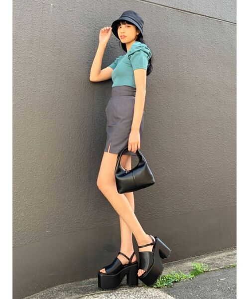 EMODA（エモダ）の「タックスリーブパフトップス（Tシャツ/カットソー・レディース・ホワイト/ブラック/ブルー/その他・FREE）」の8枚目の写真