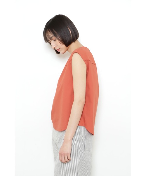 human woman（ヒューマンウーマン）の「◆ヨーク切替ノースリーブブラウス（シャツ/ブラウス・レディース・ホワイト/オレンジ/ベージュ系その他2・MEDIUM）」の11枚目の写真
