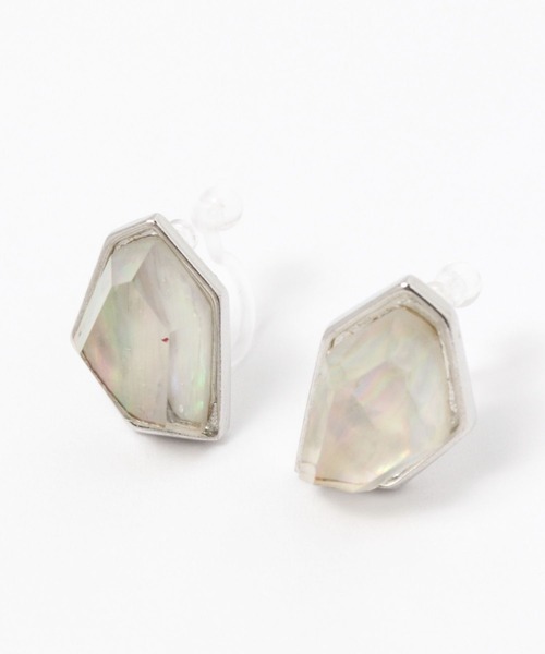 LAKOLE（ラコレ）の「ポイントカラーノンホールピアス / 275544（イヤリング・レディース・その他2/その他1・FREE）」の2枚目の写真