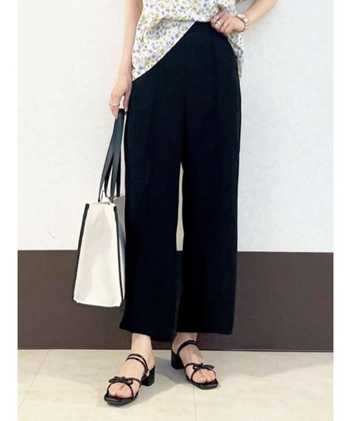 Te chichi TERRASSE（テチチテラス）の「センターシームストレートパンツ（その他パンツ・レディース・ブラック/ベージュ/イエロー・ﾌﾘ-）」の2枚目の写真