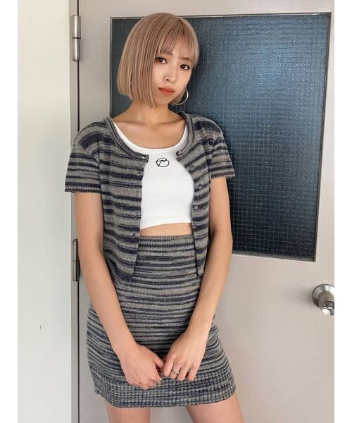 EMODA（エモダ）の「カラーストライプニット（ニット/セーター・レディース・ブラック/レッド/ブルー・FREE）」の17枚目の写真