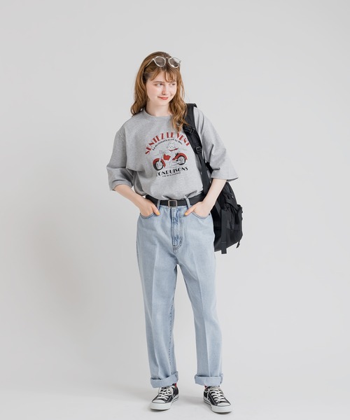 MUHET(ミュエータ)の「テーパードデニムパンツ(デニムパンツ・レディース・ライトブルー/ダークインディゴブルー・SMALL/MEDIUM/X-LARGE)」の8枚目の写真