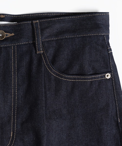 MUHET(ミュエータ)の「テーパードデニムパンツ(デニムパンツ・レディース・ライトブルー/ダークインディゴブルー・SMALL/MEDIUM/X-LARGE)」の12枚目の写真