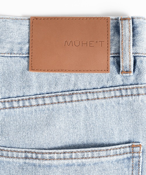 MUHET(ミュエータ)の「テーパードデニムパンツ(デニムパンツ・レディース・ライトブルー/ダークインディゴブルー・SMALL/MEDIUM/X-LARGE)」の18枚目の写真