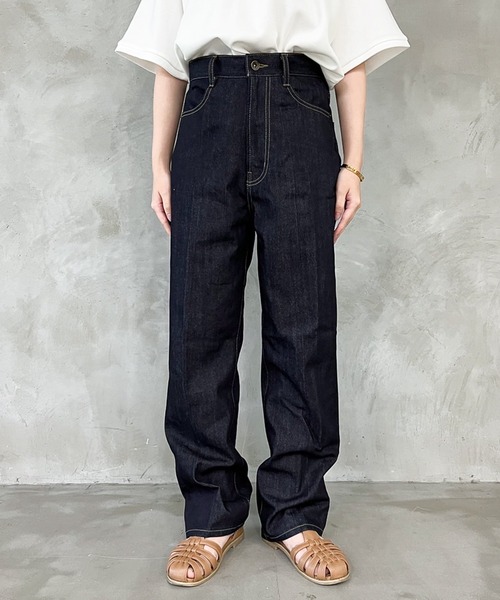 MUHET(ミュエータ)の「テーパードデニムパンツ(デニムパンツ・レディース・ライトブルー/ダークインディゴブルー・SMALL/MEDIUM/X-LARGE)」の16枚目の写真