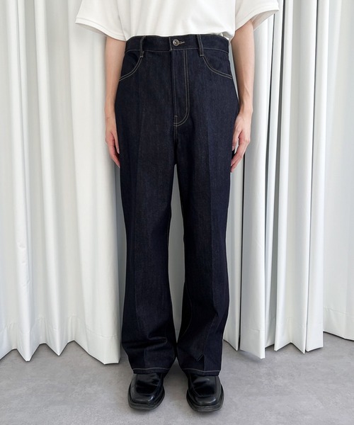 MUHET(ミュエータ)の「テーパードデニムパンツ(デニムパンツ・レディース・ライトブルー/ダークインディゴブルー・SMALL/MEDIUM/X-LARGE)」の22枚目の写真