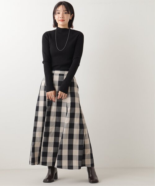 frames RAY CASSIN（フレームスレイカズン）の「グラデーション リブプルオーバー（ニット/セーター・レディース・ブラック/ベージュ/ブラウン/レッド/オフホワイト/サックスブルー/イエロー/グリーン・FREE）」の21枚目の写真