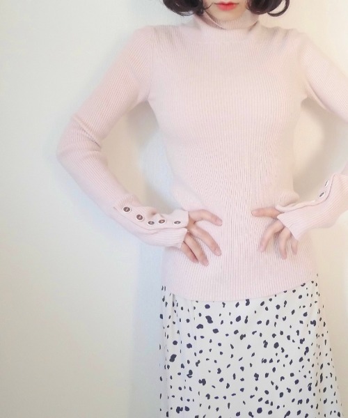 -Myme- Heart be to.（マイミーハートビート）の「cuffs button knit / カフスボタンニット（ニット/セーター・レディース・ホワイト/ピンク・FREE）」の8枚目の写真