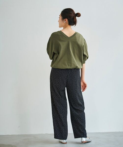 le.coeur blanc（ルクールブラン）の「前後2WAYパフスリーブニットプルオーバー（ニット/セーター・レディース・ピンク/カーキオリーブ/グレイッシュベージュ・38）」の11枚目の写真