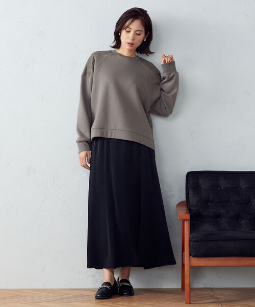 COMME CA ISM(コムサイズム)の「マットサテン切替 マーメイドスカート(スカート・レディース・ブラック/チャコール・SMALL/MEDIUM/LARGE)」の3枚目の写真