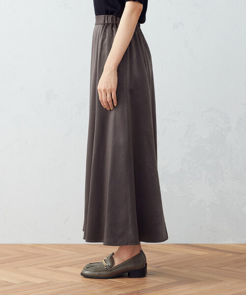 COMME CA ISM(コムサイズム)の「マットサテン切替 マーメイドスカート(スカート・レディース・ブラック/チャコール・SMALL/MEDIUM/LARGE)」の12枚目の写真