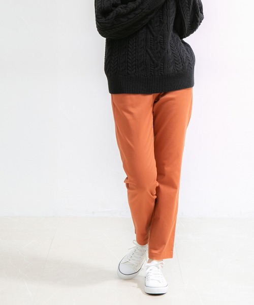 Honeys(ハニーズ)の「チノテーパード(股下68cm)(チノパンツ・レディース・ブラック/グリーン/ネイビー/オレンジ/モカ/ブルー系その他/アイボリー/ライトベージュ/カーキ・S/M/L/LL/3L)」の9枚目の写真