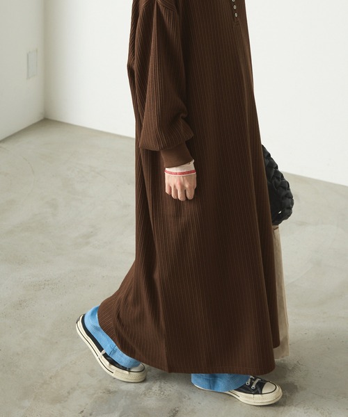 forksy.（フォルクシー）の「【forksy.】ランダムテレコビッグカラー長袖ポロワンピース（ワンピース・レディース・ブラウン/ブラック/グレー/レッド・FREE）」の16枚目の写真