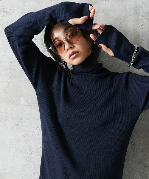 GEVS.(ジェイヴィス)の「<大きいサイズ> シンプルタートルニット GEVS.(ニット/セーター・レディース・ネイビー/アイボリー/ブラック・4L/LL/5L/3L/L)」の6枚目の写真