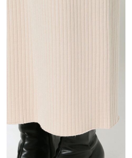 LAGUNAMOON（ラグナムーン）の「バックツイストレイヤードニットワンピース（ワンピース・レディース・アイボリー/ダークオレンジ/モカ・SMALL/MEDIUM）」の9枚目の写真