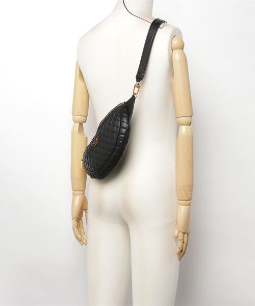 Guess（ゲス）の「MAILA Belt Bag（ボディバッグ/ウエストポーチ・レディース・ブラック・ONE SIZE）」の3枚目の写真