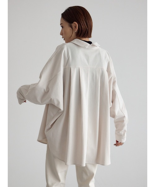 rem closet（レムクローゼット）の「コーデュロイダブルステンタックブラウス（シャツ/ブラウス・レディース・オフホワイト/ダークグレー・FREE）」の6枚目の写真