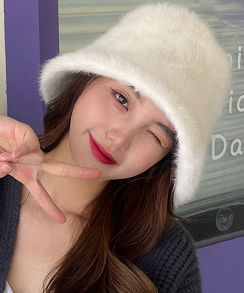 DAY CLOSET（デイ クローゼット）の「レディース ふわふわファー風バケットハット（ハット・レディース・モカ/カーキ/ホワイト/ダークブラウン/ベージュ/ブラック・ONE SIZE）」の7枚目の写真