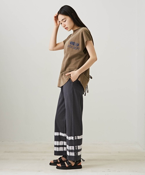 TOBILA(トビラ)の「絞り染め天竺イージーパンツ(その他パンツ・レディース・スミクロ/ベージュ/パープル・M)」の7枚目の写真