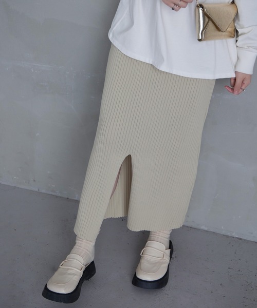 Fashion Letter（ファッションレター）の「12G ナローニットロングスカート（スカート・レディース・レッド系その他/ブラック/オフホワイト/ベージュ系その他/グリーン・M）」の4枚目の写真