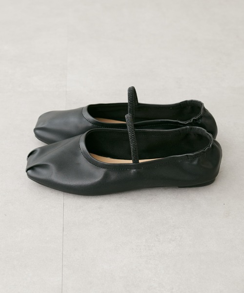 natural couture（ナチュラルクチュール）の「タック入りフラットシューズ（バレエシューズ・レディース・オフホワイト/ピンク/ブラック・MEDIUM/LARGE）」の15枚目の写真