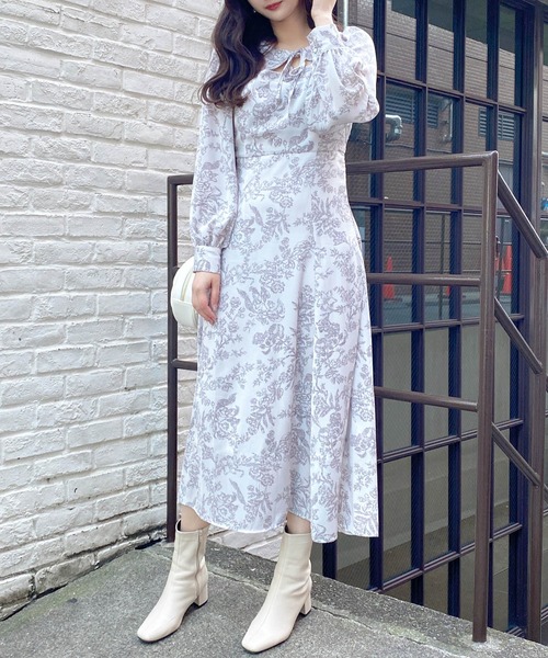 INGNI（イング）の「トワルドジュイ柄デコルテオープン