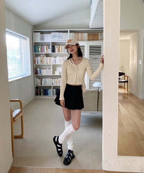 by muni:r(バイ ムニール)の「ハイティーンプリーツスカート(スカート・レディース・ベージュ/ブラック・SMALL/MEDIUM)」の21枚目の写真