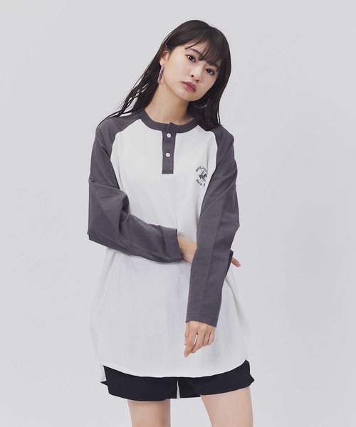 BEVERLY HILLS POLO CLUB(ビバリーヒルズポロクラブ)の「【BEVERLY HILLS POLO CLUB】ラグランヘンリーチュニック(Tシャツ/カットソー・レディース・ブルー/ダークグレー・M/L)」の2枚目の写真