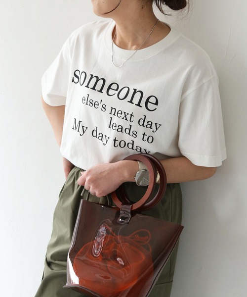 HER CLOSET(ハークローゼット)の「【shemoshelly】WEB限定someoneロゴTシャツ(Tシャツ/カットソー・レディース・ブラック/ホワイト/ホワイト系その他2・S/M/L)」の19枚目の写真