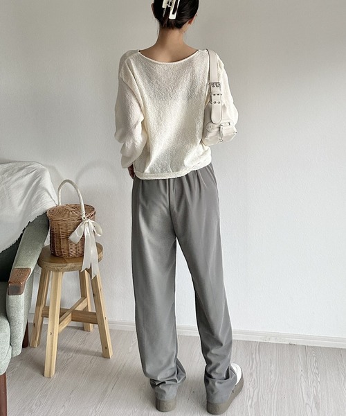 Silly(シリー)の「【きれいめコーデに◎】ハイウエストタックパンツ(スラックス・レディース・ベージュ/ブラック/グレー・SMALL/MEDIUM/LARGE)」の13枚目の写真