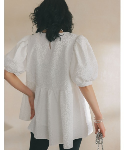 [2023SUMMERCOLLECTION]ふくれジャガード5分袖ペプラムブラウス