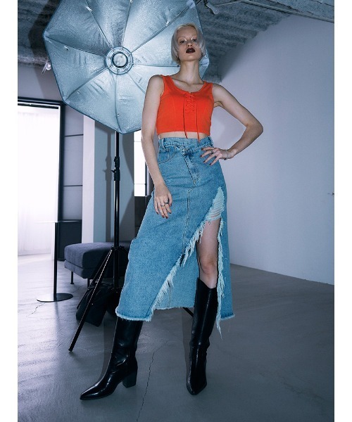 ENVYM（アンビー）の「レースアップタンク（タンクトップ・レディース・ホワイト/ブラック/オレンジ・FREE）」の5枚目の写真