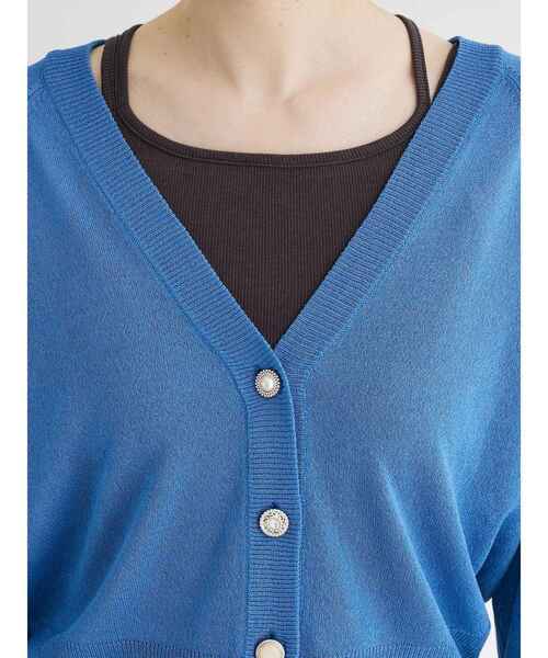 Green　Parks（グリーンパークス）の「・ELENCARE　DUE　イロイロボタンシアーカーデ（カーディガン/ボレロ・レディース・アイボリー/グレイッシュベージュ/ブルー/ブラック・FREE）」の15枚目の写真