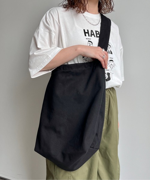 CPCM（シーピーシーエム）の「キャンバスショルダー（ショルダーバッグ・レディース・ブラック/アイボリー/パープル・FREE）」の12枚目の写真