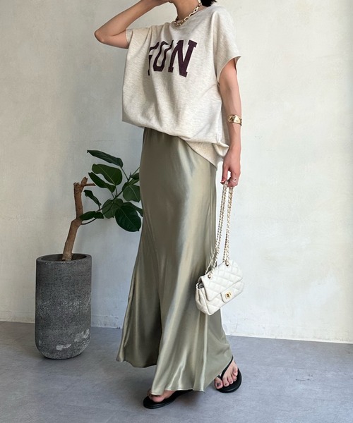 DouDou(ドゥドゥ)の「【WEB限定】SUNミニ裏毛TEE(Tシャツ/カットソー・レディース・ベージュ/ホワイト/チャコールグレー・FREE)」の11枚目の写真