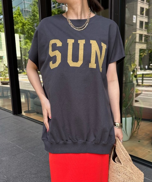 DouDou(ドゥドゥ)の「【WEB限定】SUNミニ裏毛TEE(Tシャツ/カットソー・レディース・ベージュ/ホワイト/チャコールグレー・FREE)」の9枚目の写真