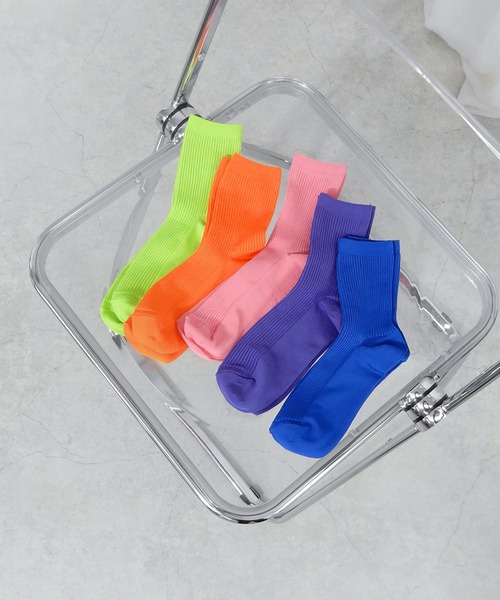 minia（ミニア）の「ネオンカラーリブソックス（ソックス/靴下・レディース・ブルー/パープル/ピンク/オレンジ系/ライム/グリーン・FREE）」の7枚目の写真