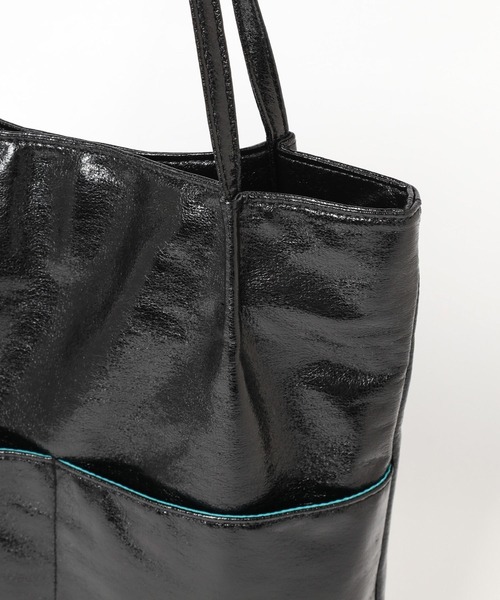 LEPSIM（レプシィム）の「メタリックトートバッグ　904472（トートバッグ・レディース・ゴールド/ブラック/シルバー・ONE SIZE）」の15枚目の写真