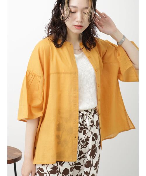 Samansa Mos2 blue（サマンサモスモスブルー）の「袖フレアブラウス（シャツ/ブラウス・レディース・オレンジ/オフホワイト/チャコールグレー・F）」の4枚目の写真