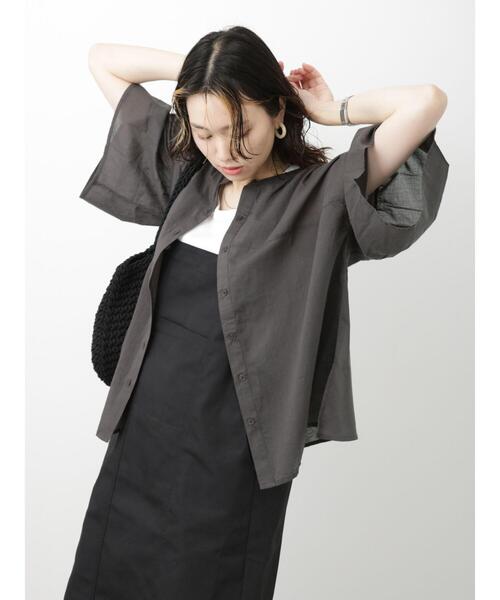 Samansa Mos2 blue（サマンサモスモスブルー）の「袖フレアブラウス（シャツ/ブラウス・レディース・オレンジ/オフホワイト/チャコールグレー・F）」の9枚目の写真