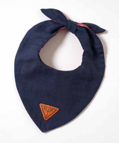 BOBO(ボボ)の「【BOBO】 保冷剤が入れられる4wayバンダナスタイ(スタイ/よだれかけ・キッズ・レッド/ネイビー・ONE SIZE)」の12枚目の写真