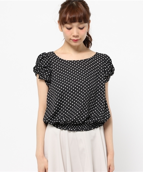 one after another NICE CLAUP(ワンアフターアナザーナイスクラップ)の「【ナイスクラップ】ドットシュークリーム袖(シャツ/ブラウス・レディース・オフホワイト/ブラック・FREE)」の3枚目の写真