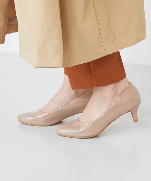 menue(メヌエ)の「アーモンドトゥ ベーシックパンプス(パンプス・レディース・ダークグレー/ブラック/グレイッシュベージュ/ピンクベージュ・22.0cm/22.5cm/23.0cm/24.5cm/26.0cm/25.0cm/25.5cm/23.5cm/24.0cm/21.5cm)」の20枚目の写真