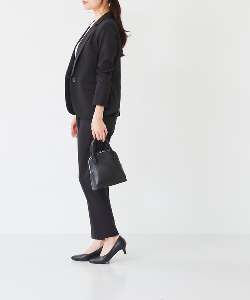 menue(メヌエ)の「アーモンドトゥ ベーシックパンプス(パンプス・レディース・ダークグレー/ブラック/グレイッシュベージュ/ピンクベージュ・22.0cm/22.5cm/23.0cm/24.5cm/26.0cm/25.0cm/25.5cm/23.5cm/24.0cm/21.5cm)」の10枚目の写真