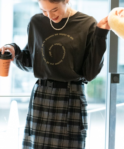COMMRE（コムル）の「アソートロゴロンT（Tシャツ/カットソー・レディース・オレンジ/グリーン/ピンク/チャコールグレー・FREE）」の21枚目の写真