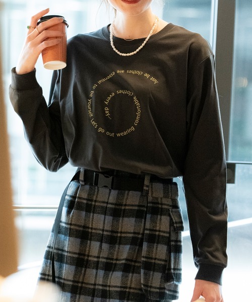COMMRE（コムル）の「アソートロゴロンT（Tシャツ/カットソー・レディース・オレンジ/グリーン/ピンク/チャコールグレー・FREE）」の22枚目の写真